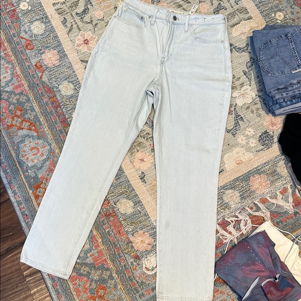 NWT Madewell Light Blue Straight-Leg Jeans